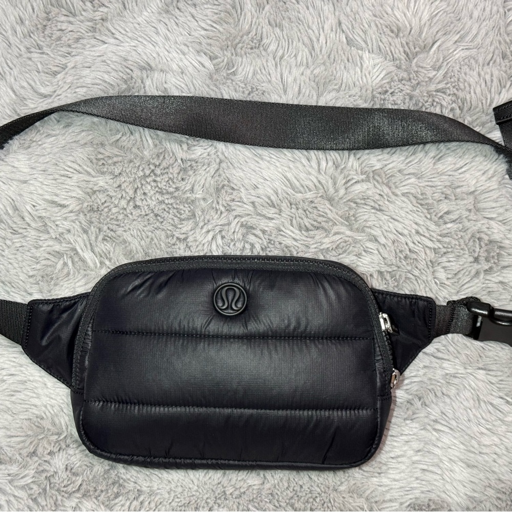 Lululemon Athletica Black Belt Bag with Adjustable Strap